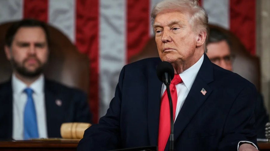 Donald Trump descarta uso de arma nuclear em guerra contra Irã: "Eu não a usaria"
