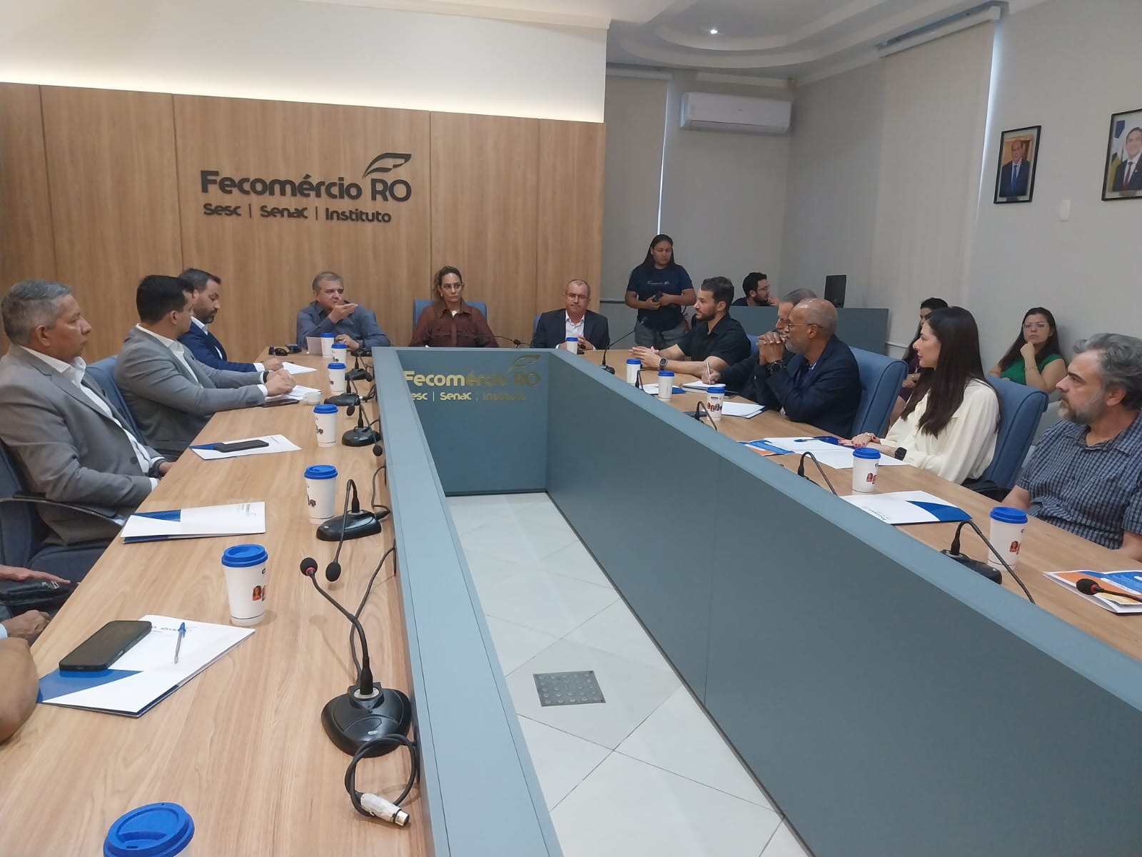 Prefeitura reúne instituições em apoio à campanha
