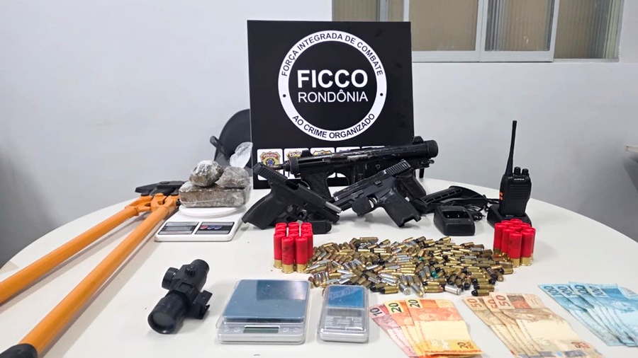 FICCO apreende armas, drogas e prende suspeito ligado a facção em Porto Velho