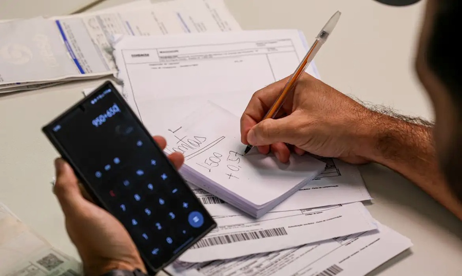 Com precatórios, governo tem maior déficit para meses de março