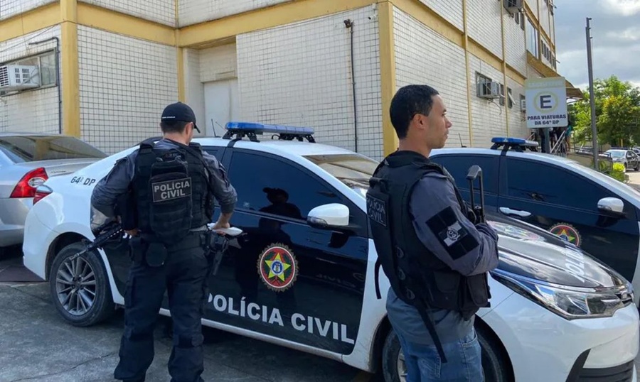 Rapper Oruam, a mãe e o irmão são procurados em operação contra o Comando Vermelho