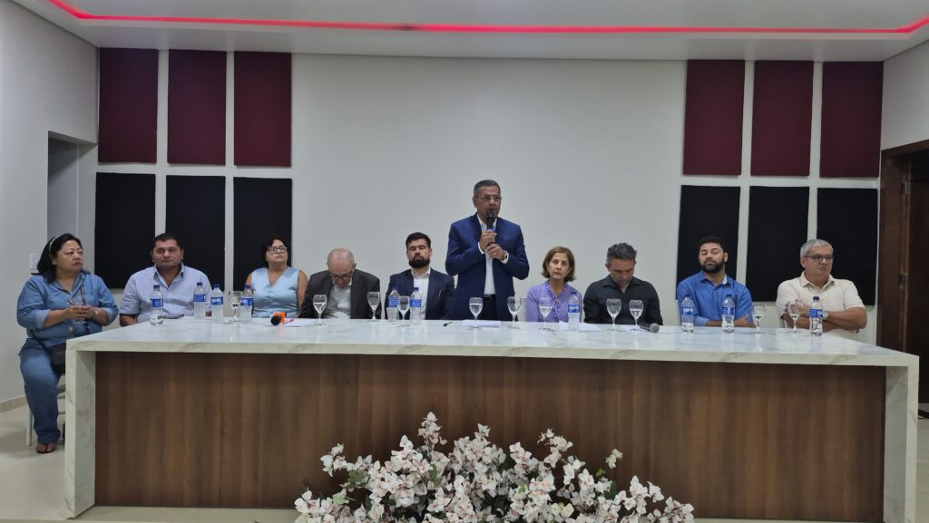 Sancionado reposicionamento na carreira dos professores pioneiros em Rondônia