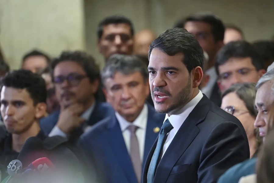 Como Alcolumbre e Flávio derrubaram Messias em derrota histórica para Lula
