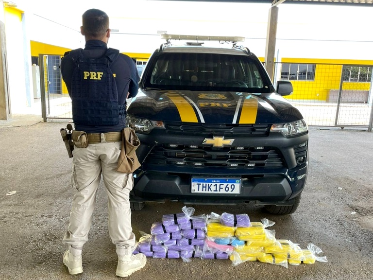 Mais de 30 kg de cocaína são apreendidos na BR-364 e motorista acaba preso em Rondônia