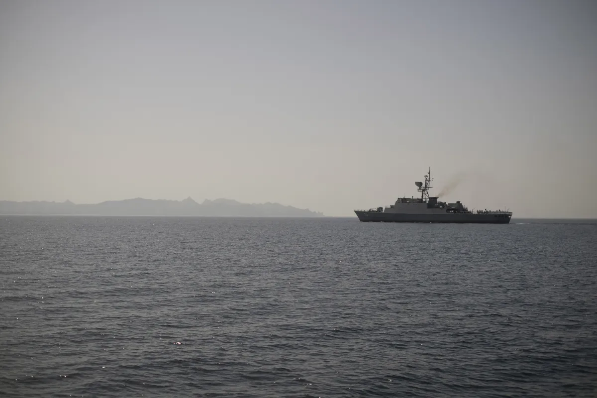 Ataque dos Estados Unidos no Golfo Pérsico deixou seis desaparecidos, diz Irã
