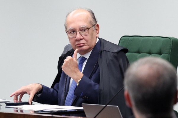 STF suspende julgamento sobre prescrição da devolução de tributos inconstitucionais

