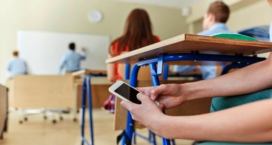 MPRO instaura procedimentos para fiscalizar a proibição do uso de celulares nas escolas 
