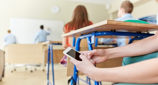 MPRO instaura procedimentos para fiscalizar a proibição do uso de celulares nas escolas 