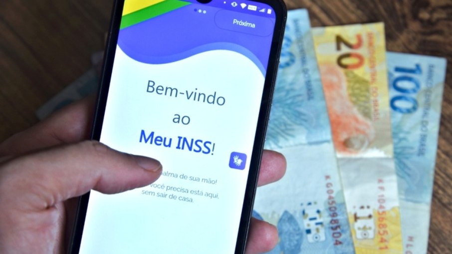 INSS reajusta aposentadorias e piso previdenciário
