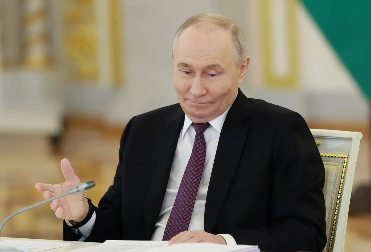 Presidente russo, Vladimir Putin diz que Rússia vai continuar modernizando forças nucleares
