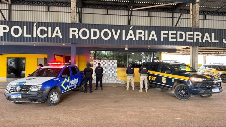 PRF apreende mais de 160 quilos de skunk após perseguição na BR-364 em RO
