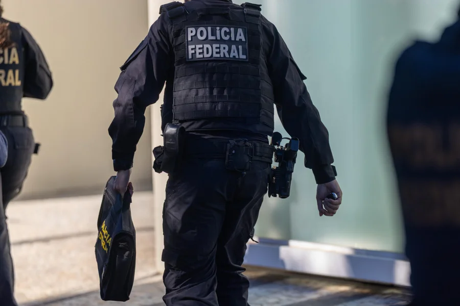 Polícia Federal investiga perito por vazamento no caso Banco Master; saiba quem é
