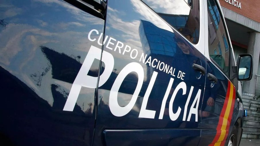 Homem mata os pais e deixa quatro feridos em tiroteio em El Ejido, no Sul da Espanha
