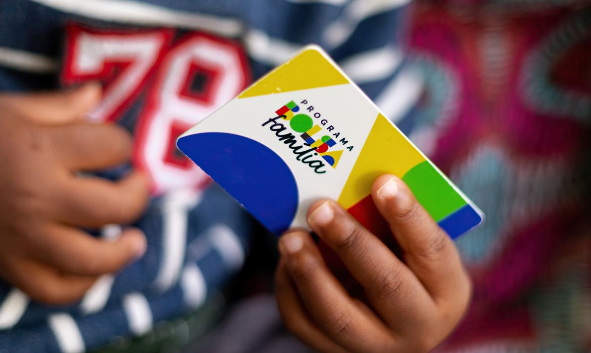Caixa paga nesta quarta Bolsa Família a beneficiários com NIS de final 3
