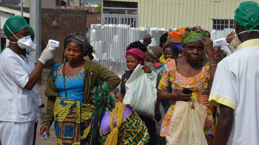 Ebola avança no Congo e Organização Mundial da Saúde sobe alerta para nível nacional
