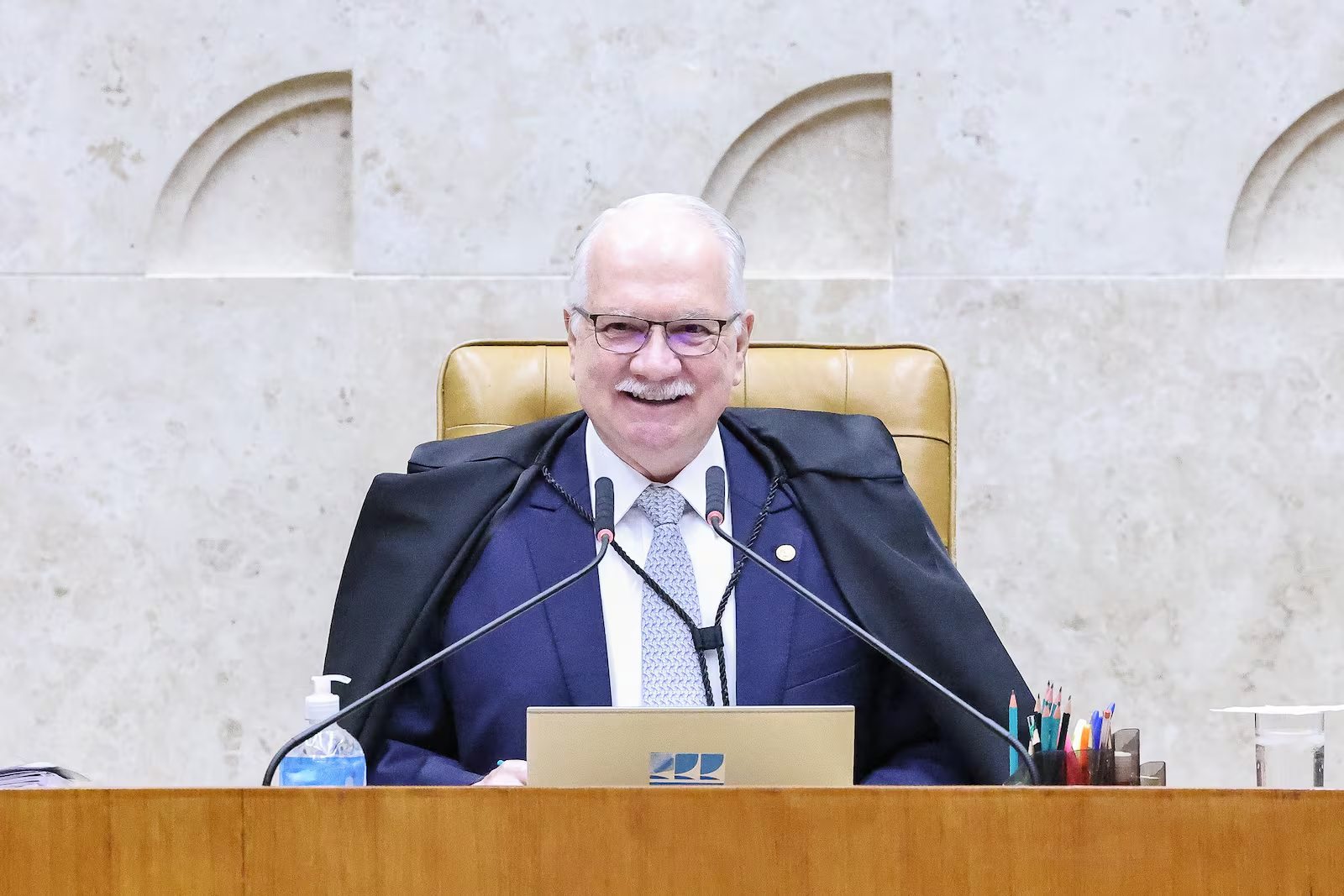 CNJ aprova contracheque único para juízes e endurece controle sobre penduricalhos
