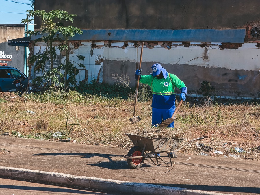 Mutirão de limpeza inicia a semana em diferentes pontos da cidade de Porto Velho
