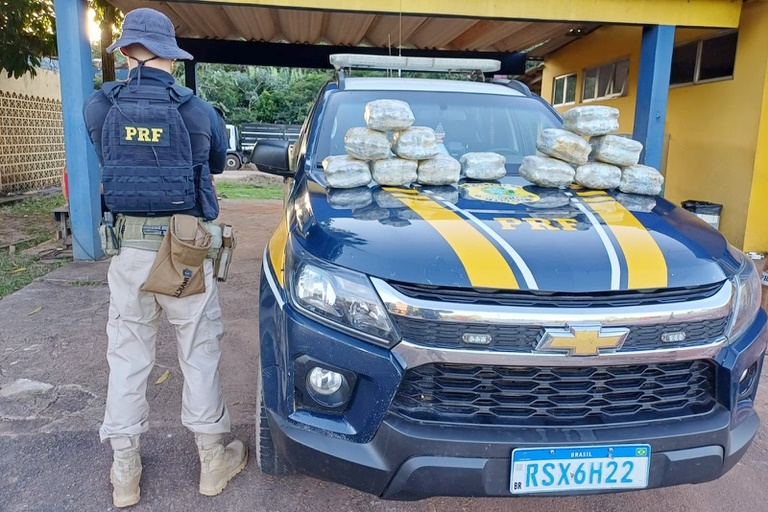 PRF em Rondônia apreende 15 kg de skunk no município de Porto Velho