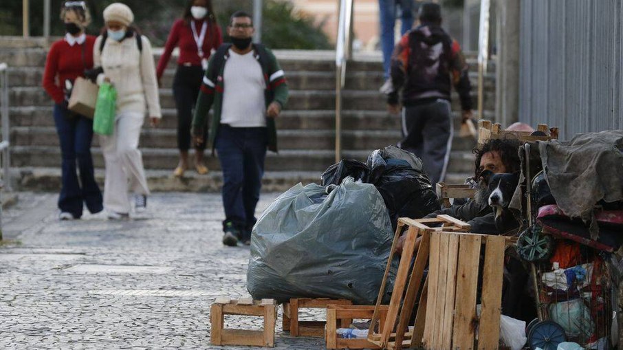 Brasil passa de 388 mil pessoas em situação de rua, aponta estudo em todo o país

