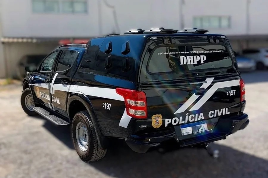 Pai espanca filha de 12 anos até a morte após ver conversa com garoto em uma rede social
