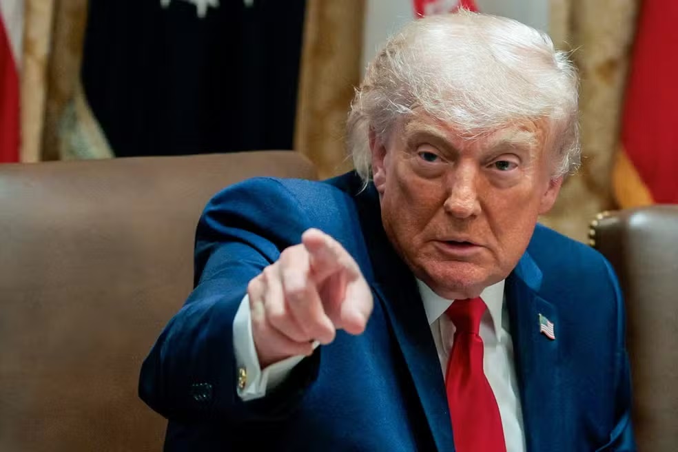Presidente Donald Trump diz que ataques entre Israel e Irã devem 'cessar imediatamente'