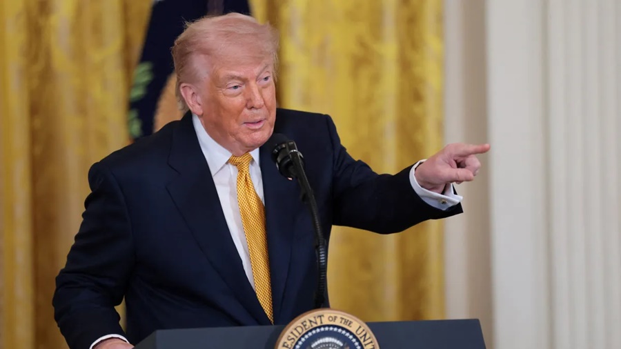 Trump diz que Irã abateu helicóptero dos EUA e promete resposta ao ataque