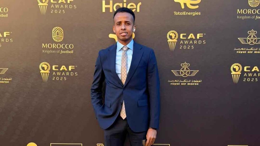 Canadá peita EUA e convida árbitro deportado Omar Artan para a Copa do Mundo
