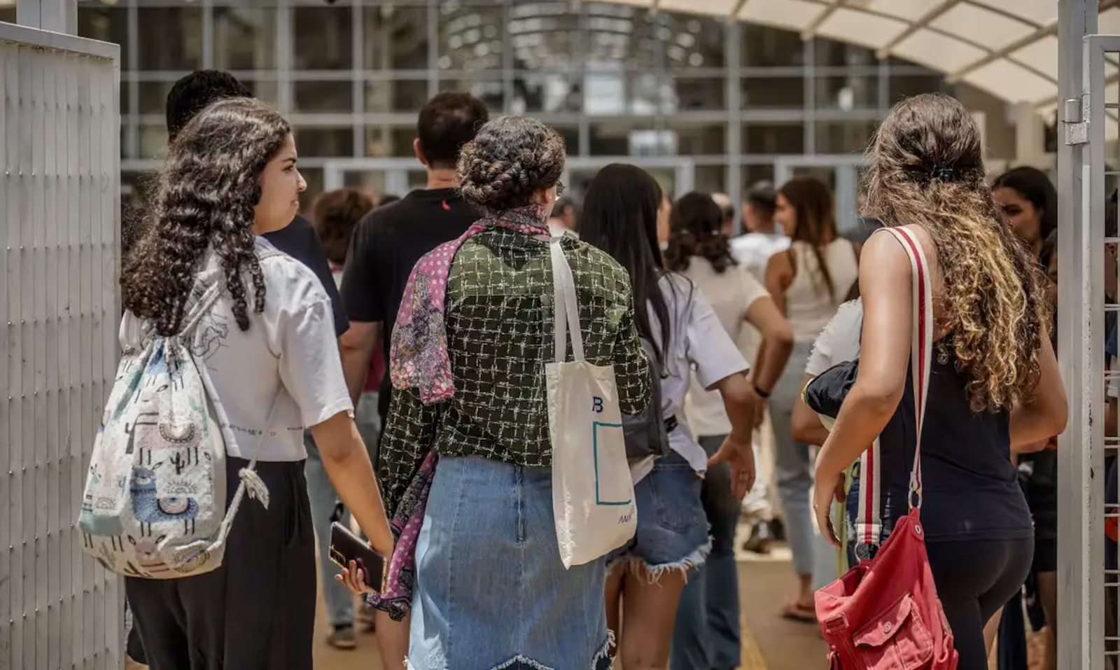 Governo autoriza nomeação de 300 aprovados para o cargo de analista no CNU 2
