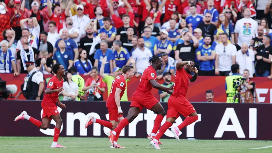 Anfitrião, Canadá busca empate com Bósnia e soma primeiro ponto em Copas