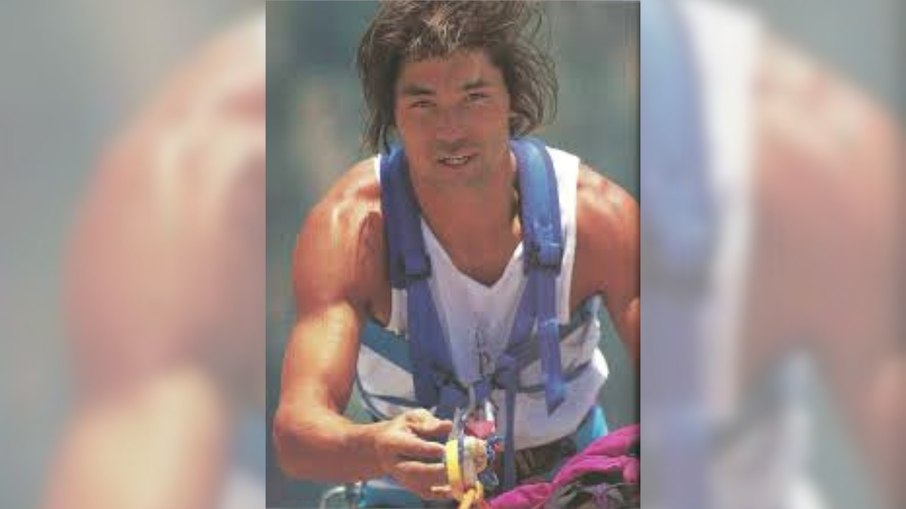Precursor do rope jump, Dan Osman também morreu após falha na corda em salto em 1998 
