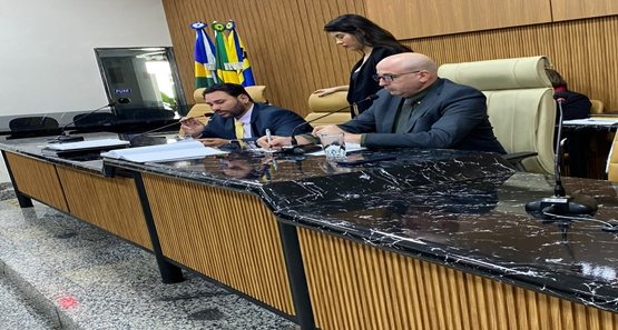 Gedeão Negreiros solicita asfalto e drenagem para as ruas Genus e União Cacoalense 
