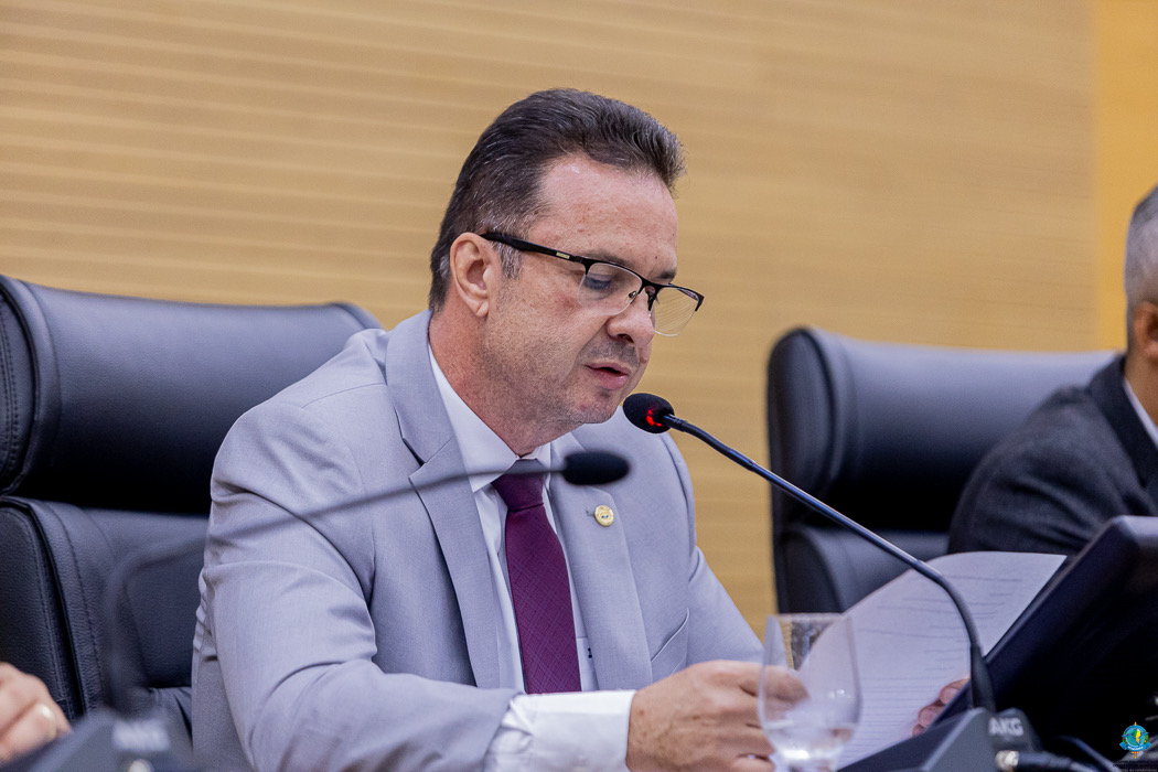 Alero celebra os 20 anos da primeira turma de Jornalismo formada em Rondônia em sessão solene
