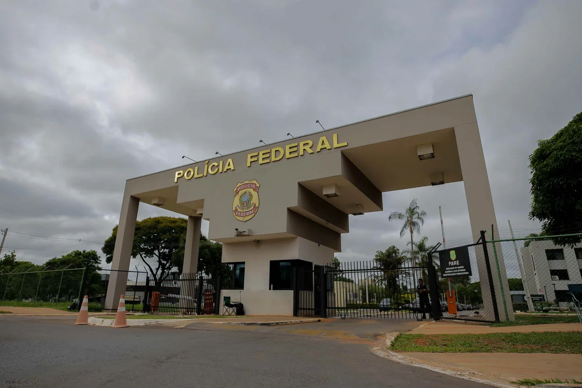 Polícia Federal vai abrir inquérito sobre alerta falso da Defesa Civil para celulares
