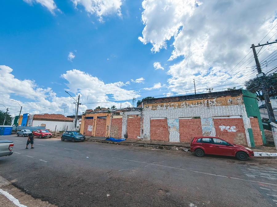 Imóvel abandonado será demolido após laudo da Defesa Civil em Porto Velho