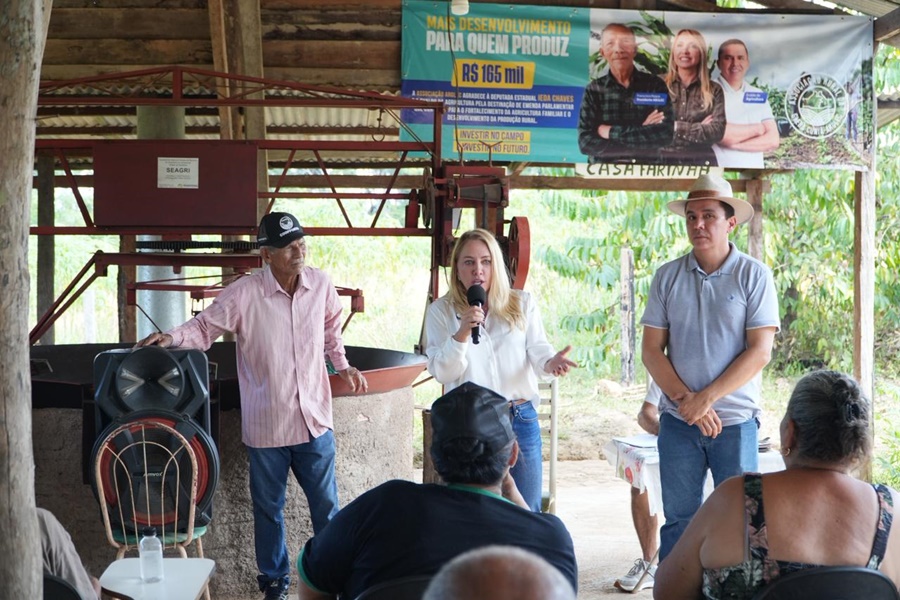 Ieda Chaves entrega implementos à Arglec e fortalece a produção rural de Porto Velho