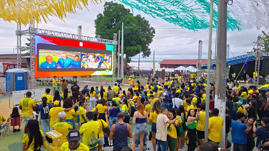 Música, dança e diversão transformam Rua do Hexa em grande encontro