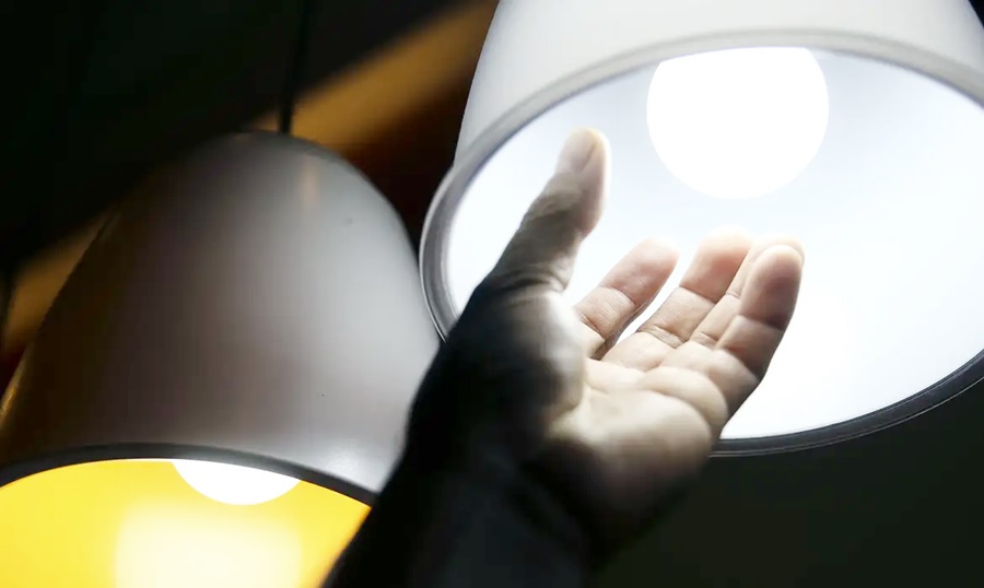 Bandeira tarifária das contas de luz segue amarela em julho, informa Aneel