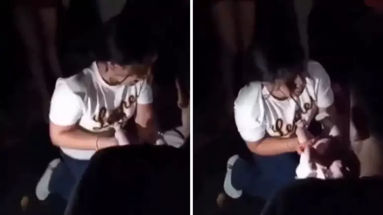 Mulher faz parto em meio aos escombros deixados por terremoto na Venezuela