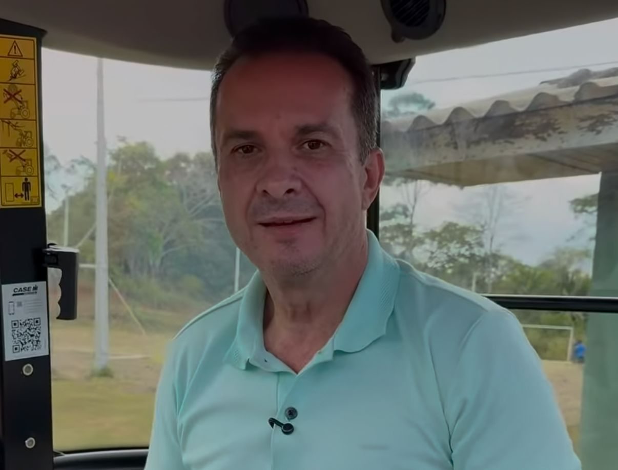 Dr. Luís do Hospital participa da entrega de equipamentos agrícolas para fortalecer a agricultura familiar