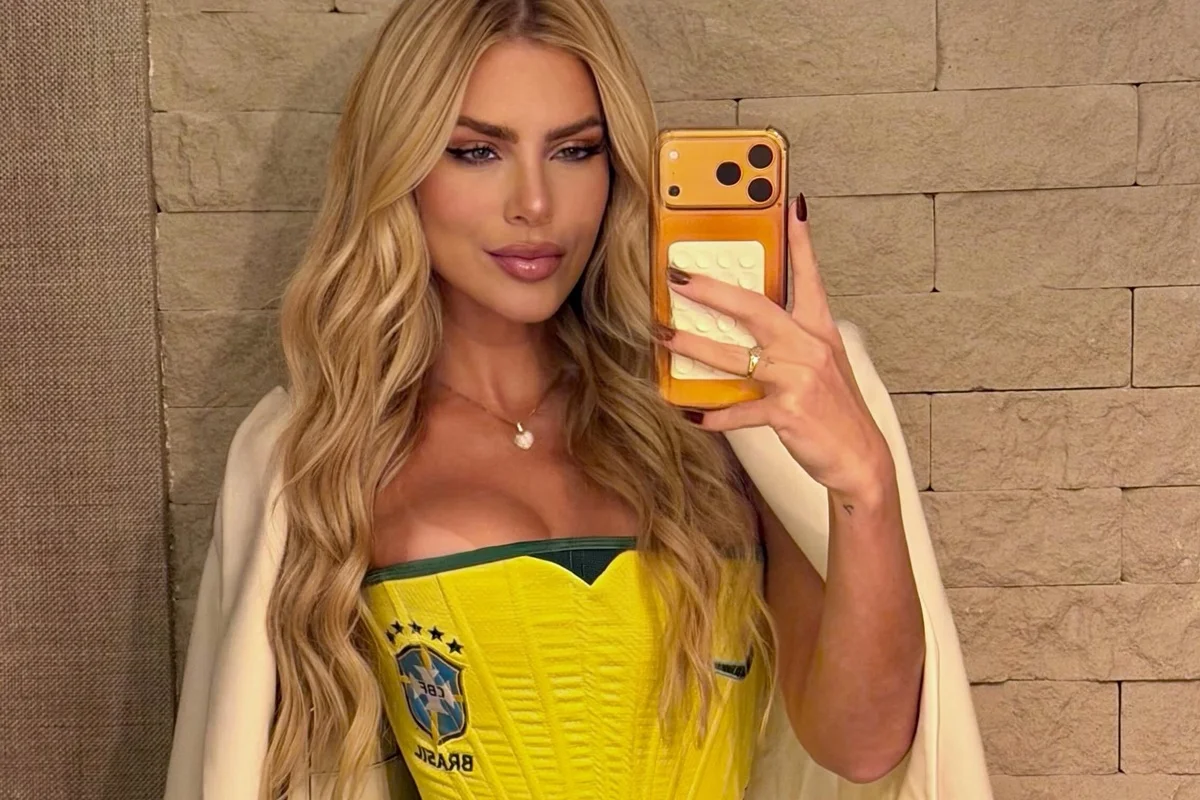 Influenciadora Erika Schneider fala sobre namoro com jogador: "Possibilidade de gaia"
