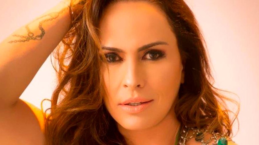 Modelo Nubia Oliiver afirma que plataformas sexuais foram sua "salvação": "O Povo Quer"