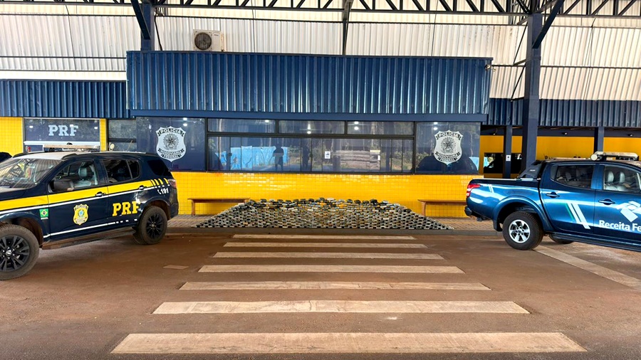 Mais de 460 kg de cocaína e skunk são apreendidos escondidos em equipamentos industriais em Rondônia