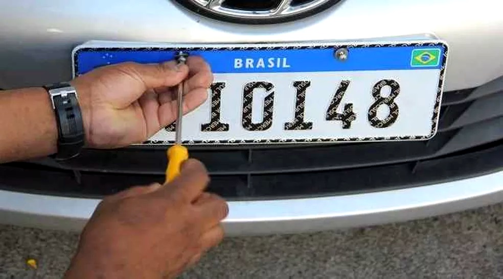 Detran-RO passa a oferecer primeiro emplacamento de veículos pela internet
