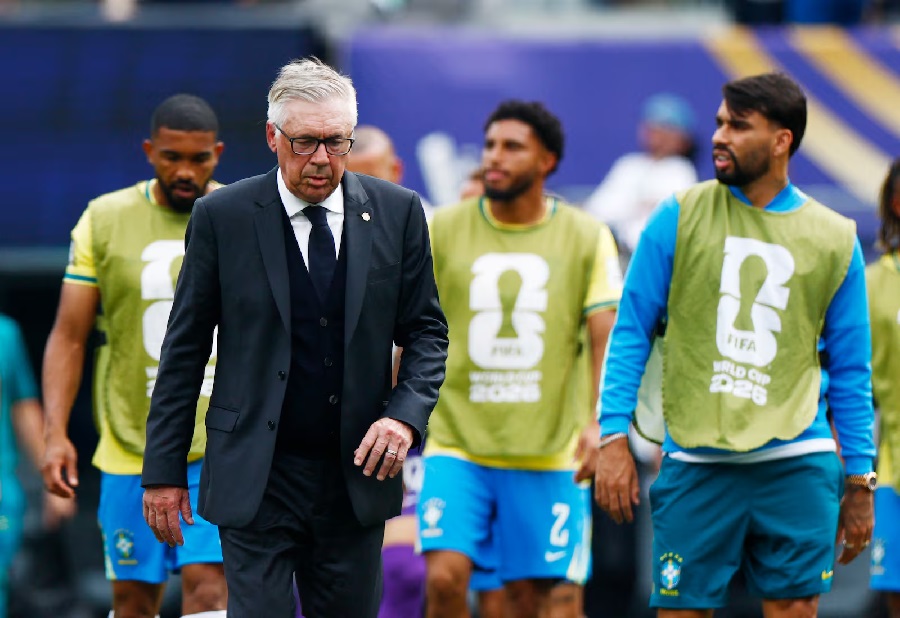 CBF precisa demitir o técnico Carlo Ancelotti após vexame da seleção na Copa do Mundo