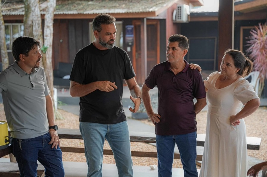 "O produtor rural salva vidas e quase nunca recebe reconhecimento", diz Bruno Bolsonaro Scheid 