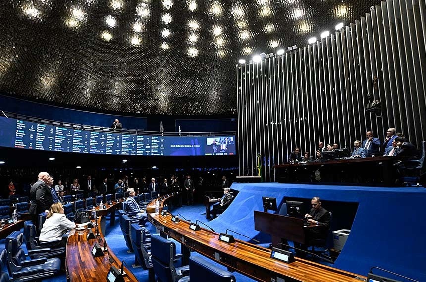 Senado aumenta punição a crimes sexuais online contra crianças
