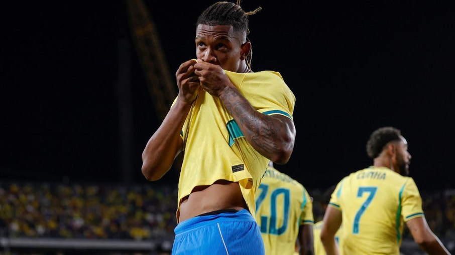 Com Palmeiras e Flamengo de olho, Danilo tem futuro indefinido após a Copa do Mundo
