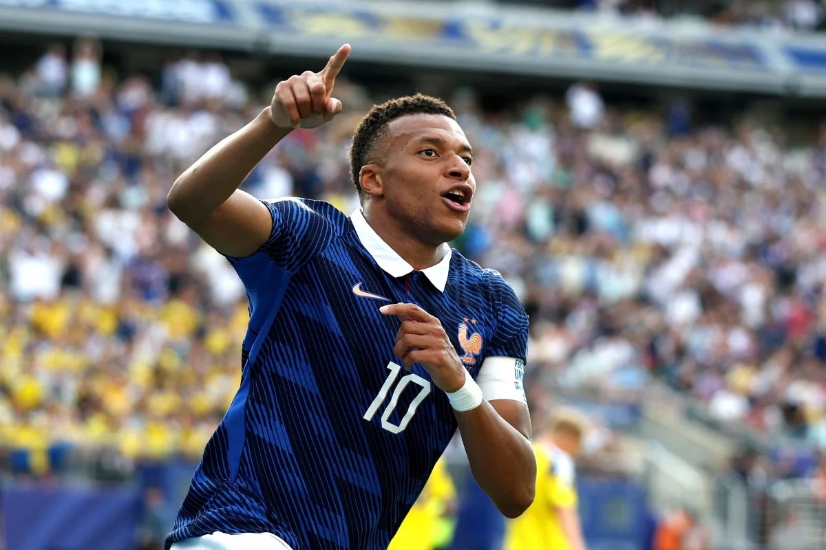 Com Mbappé voando, quartas da Copa começam com França e Marrocos começam hoje