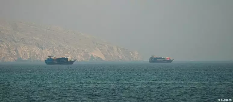 Irã e Estados Unidos voltam a se atacar nesta segunda por controle do Estreito de Ormuz