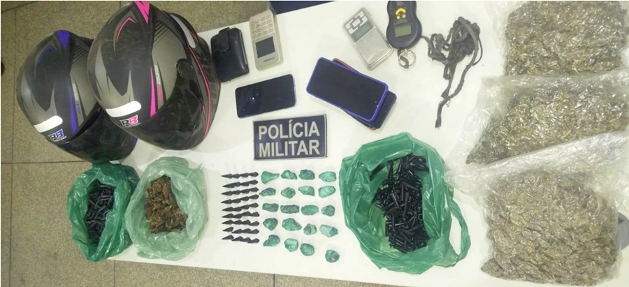 PM apreende cocaína, maconha e balanças em operação contra facção criminosa em RO